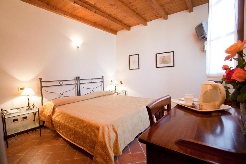 Agriturismo Santa Maria Bressanoro Castelleone Eksteriør bilde
